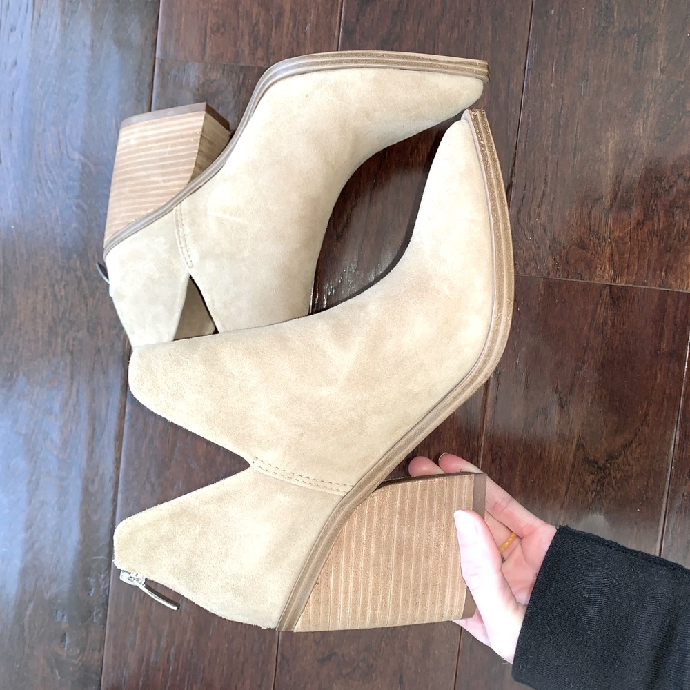 Steve Madden Alyse Tan Suede Booties 8.5